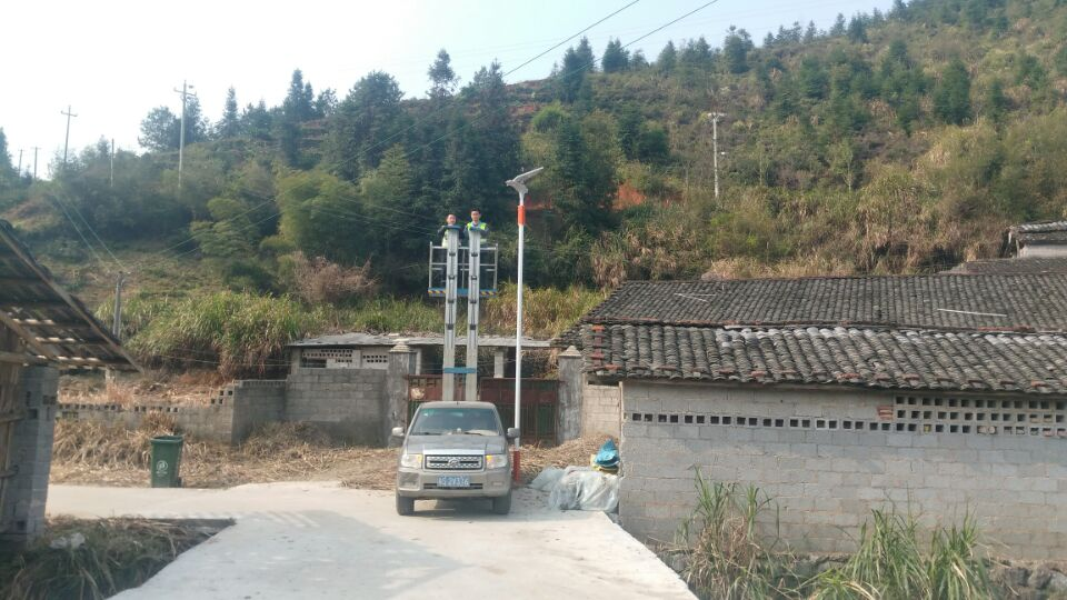江西太陽能路燈陽光巡檢